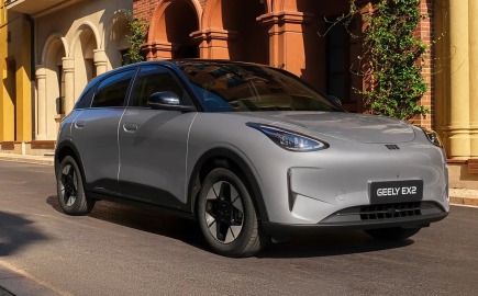 Geely EX2: Το μικρό ηλεκτρικό που κοιτάει στα μάτια Renault 5 και BYD Dolphin