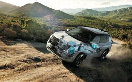 Η Mary Barra «καρφώνει» τα PHEV: Γιατί οι οδηγοί δεν τα φορτίζουν και τι σημαίνει αυτό