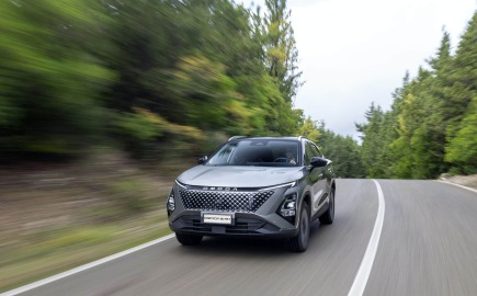 Omoda 5 SHS-H: Crossover με «Έξυπνη» Υβριδική Τεχνολογία