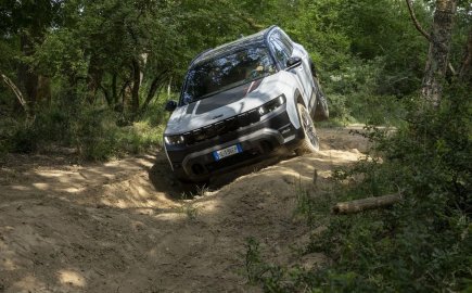 Νέο Jeep Compass 4xe AWD: 375 PS, αυτονομία 606 Km και πραγματικές off-road δυνατότητες