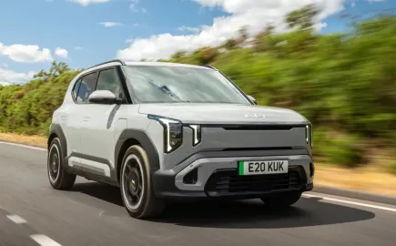 Kia EV2 Long Range: Το μικρό ηλεκτρικό που θέλει να γίνει το νέο οικογενειακό φαβορί