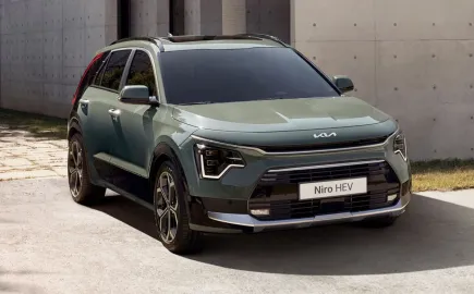 Kia Niro Hybrid: Τι λένε οι ιδιοκτήτες μετά από 250.000 χλμ.