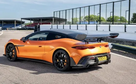 Αυτό είναι το ηλεκτρικό supercar της BYD που επιταχύνει ταχύτερα από μια Porsche 911 [video]
