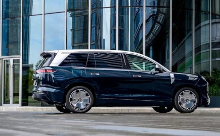 BYD Great Tang: Το ηλεκτρικό SUV που εξαφανίζει τη ναυτία και φορτίζει σε 5 λεπτά