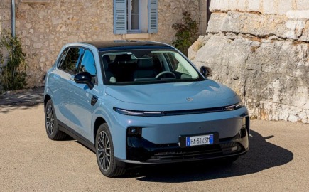 Πάτησε Ελλάδα το νέο Leapmotor B10 REEV – Εκδόσεις και τιμές