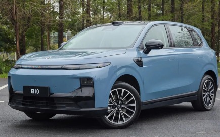 Νέο Leapmotor B10: Κινέζικο ηλεκτρικό με ευρωπαϊκή ποιότητα