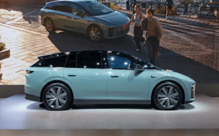 Li Auto 6: Κινεζικός «εισβολέας» στην Ευρώπη – Το SUV που φορτίζει σε 15′