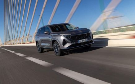 MG S9 PHEV: Το νέο 7θέσιο SUV πετάει το γάντι στον ανταγωνισμό