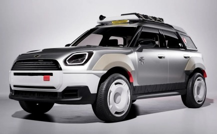 Αυτό το MINI δεν το οδηγείς… το ακούς!