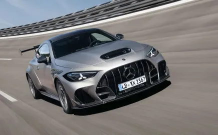 Η Mercedes-AMG έφτιαξε το απόλυτο «θηρίο»: V8, πίσω κίνηση και 636 PS