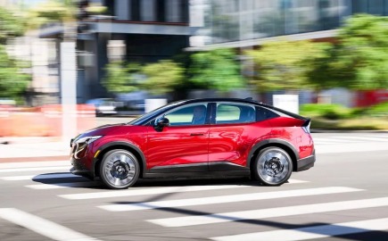 Το νέο ηλεκτρικό Mitsubishi αποκαλύφθηκε πριν την επίσημη πρεμιέρα