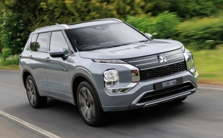 Mitsubishi Outlander PHEV: Το SUV που επιστρέφει για να κυριαρχήσει ξανά στην κατηγορία