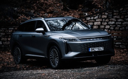 Omoda 9 SHS-P: Η PHEV ναυαρχίδα των 537 ίππων στην Ελλάδα