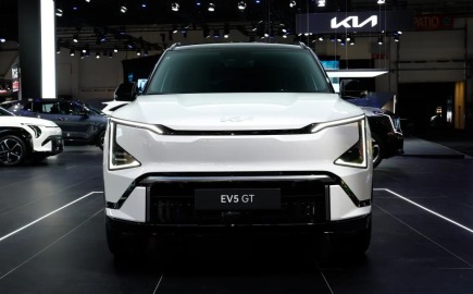Σαλόνι Αυτοκινήτου Βρυξελλών: Νέο Kia EV5 GT με 300 ίππους και τετρακίνηση