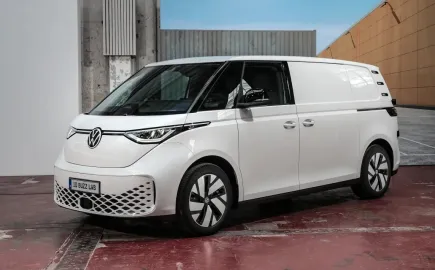 Νέο Volkswagen ID. Buzz Cargo: 480 χλμ. αυτονομία και έως 465 PS