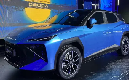 Πρεμιέρα στο Παρίσι για το Omoda 4: Το νέο SUV έρχεται στην Ευρώπη και «βγάζει μάτια»