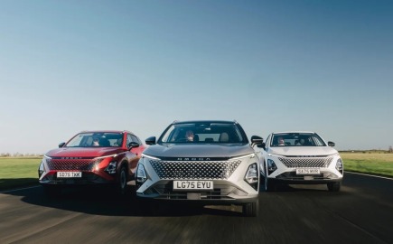 Omoda 5 SHS-H: Υβριδική λύση χωρίς πρίζα