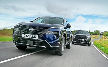 Nissan X-Trail vs Peugeot 5008: Η μεγάλη μάχη των 7θέσιων SUV