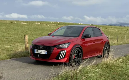 Επικεφαλής μάρκετινγκ της Peugeot: Τα hot hatch αλλάζουν την άποψη για τα ηλεκτρικά αυτοκίνητα