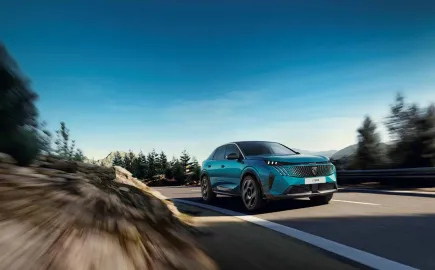 Peugeot e-3008: 5 λόγοι που αξίζει να το οδηγήσετε πριν αποφασίσετε