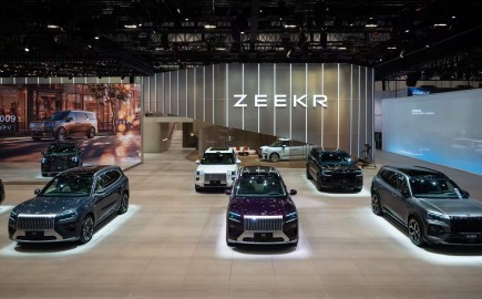 Η πλήρης premium γκάμα της Zeekr εντυπωσιάζει στην Auto China 2026 στο Πεκίνο