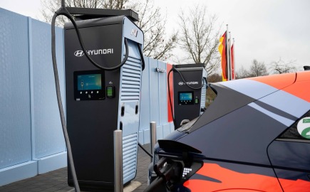 Η Hyundai διαθέτει νέους N Hyper φορτιστές  στην πίστα αγώνων του Nürburgring