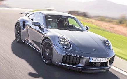 Η Porsche ανοίγει κέντρο έρευνας και ανάπτυξης στη Σαγκάη