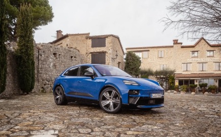 Η Porsche έβαλε πρίζα στη Macan GTS και το αποτέλεσμα σοκάρει