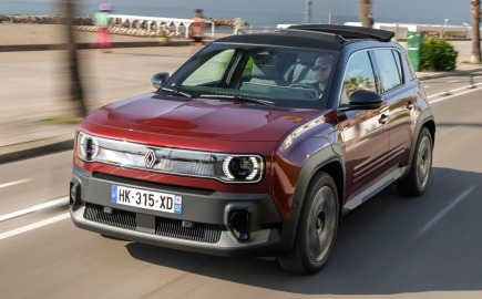 Renault 4 Plein Sud: Για καλοκαιρινές «αποδράσεις»… και όχι μόνο