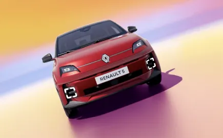 Renault 5 E-Tech: Φωτιά στα κόκκινα!