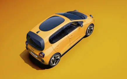 Το νέο ηλεκτρικό Renault Twingo διαθέτει πανοραμική γυάλινη οροφή