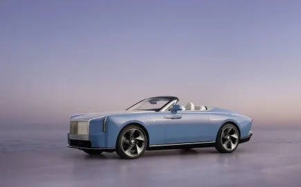 Rolls-Royce Nightingale: Το ηλεκτρικό υπερπολυτελές κάμπριο που θα έχουν μόνο 100 άνθρωποι στον κόσμο