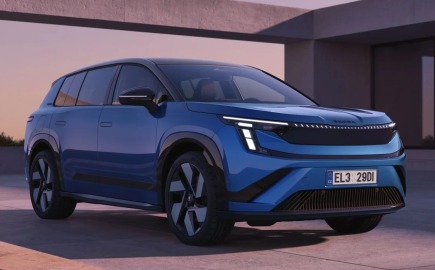 Αποκαλύφθηκε το ολοκαίνουργιο επταθέσιο Skoda Peaq