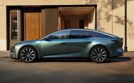 Αυτό το sedan δέχτηκε 3.000 παραγγελίες σε 1 ώρα