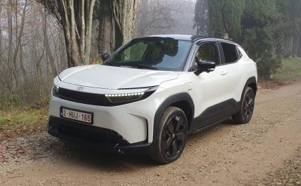 Το νέο Toyota Urban Cruiser αποκαλύπτεται