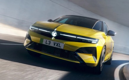 Το Opel Astra επιστρέφει πιο σύγχρονο από ποτέ