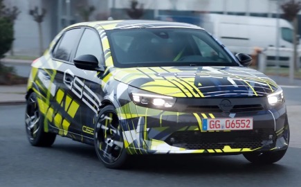 Το νέο Opel Corsa GSE φέρνει την επανάσταση στα ηλεκτρικά hot hatch