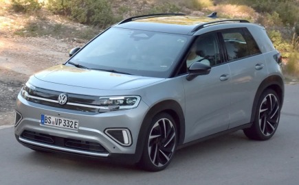 Volkswagen ID. Cross: Το νέο μικρό ηλεκτρικό SUV αποκαλύφθηκε στις δοκιμές