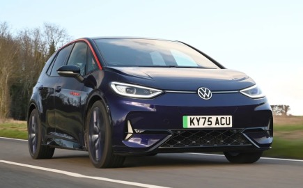 Volkswagen ID.3 GTX Fire & Ice: Το μωβ ηλεκτρικό hot hatch που κοστίζει όσο ένα GTI