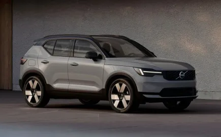 Το Volvo XC40 αλλάζει: Η μεγάλη αναβάθμιση που το κρατά στο παιχνίδι