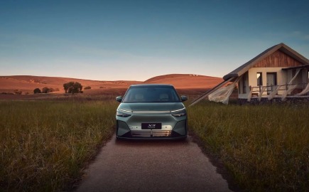 Xpeng X9: Το premium ηλεκτρικό minivan ξεκινά την ευρωπαϊκή του πορεία
