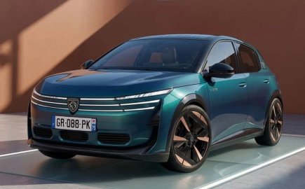 Αποκαλύφθηκε το νέο Peugeot e-208
