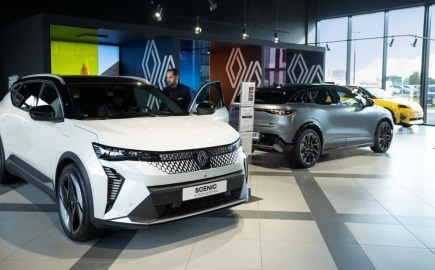 Τα νέα ηλεκτρικά Renault Scenic και Rafale θα έχουν αυτονομία 750 Km και θα φορτίζουν σε 10′