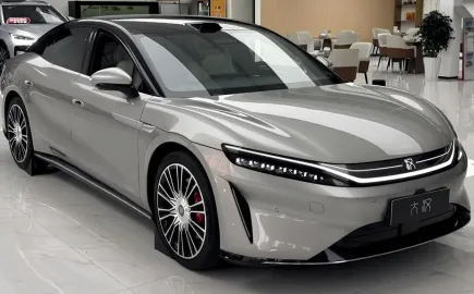 BYD Da Han: Ντεμπούτο για το ηλεκτρικό premium «θηρίο»