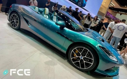 Το Denza Z αφήνει πίσω Ferrari και Porsche με 0-100 σε… λιγότερο από 2”