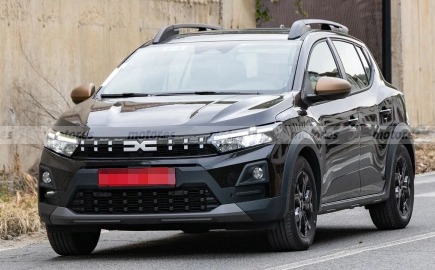 Η Dacia πατάει γκάζι στην ηλεκτροκίνηση με νέο υβριδικό Sandero Stepway