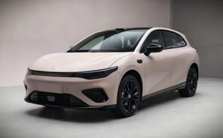Το Leapmotor B05 φτάνει στην Ευρώπη με αυτονομία 480 χλμ. και τιμή €22.800