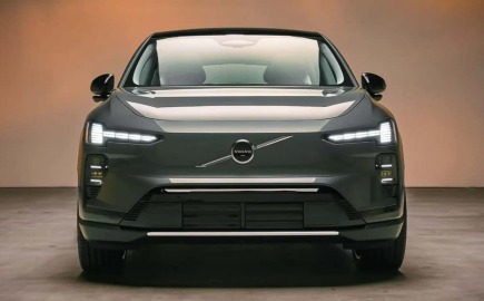 Η Volvo ετοιμάζει ένα EV με μεγαλύτερη αυτονομία από τα 810 χλμ. του EX60