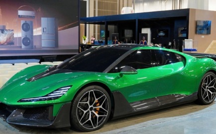 Dreame: Ηλεκτρικό hypercar με 0-100 km/h σε 0,9” και στο μενού… πυραυλοκινητήρες