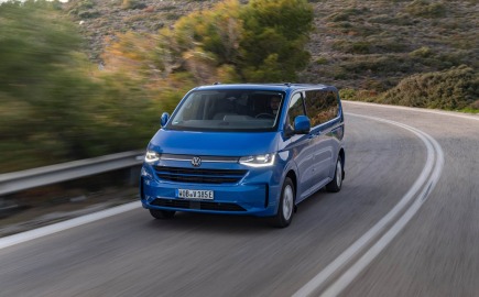 Αναβαθμισμένα Volkswagen e-Transporter και e-Caravelle: Πιο μακριά, πιο γρήγορα, με μεγαλύτερη ασφάλεια